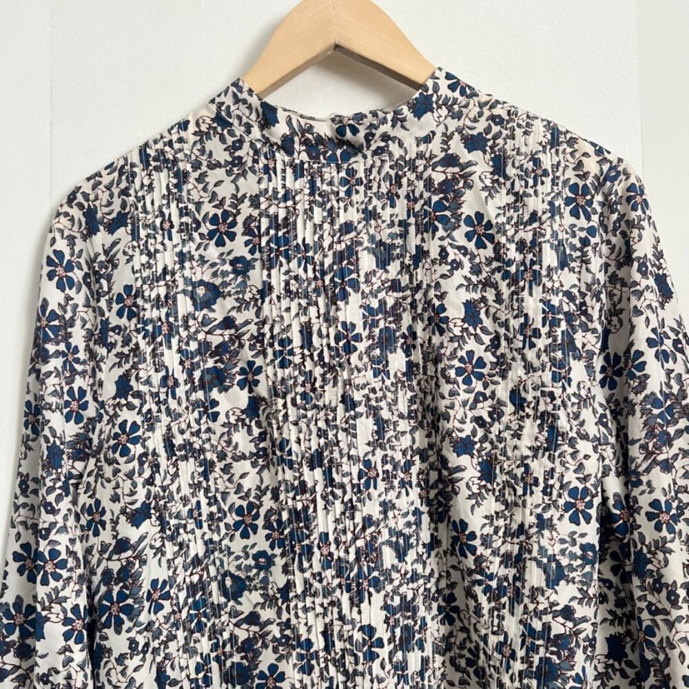 Apiece Apart Sez Pinktuck Silk Floral Print Long Sleeve Blouse White and Blue - Picture 5 of 9